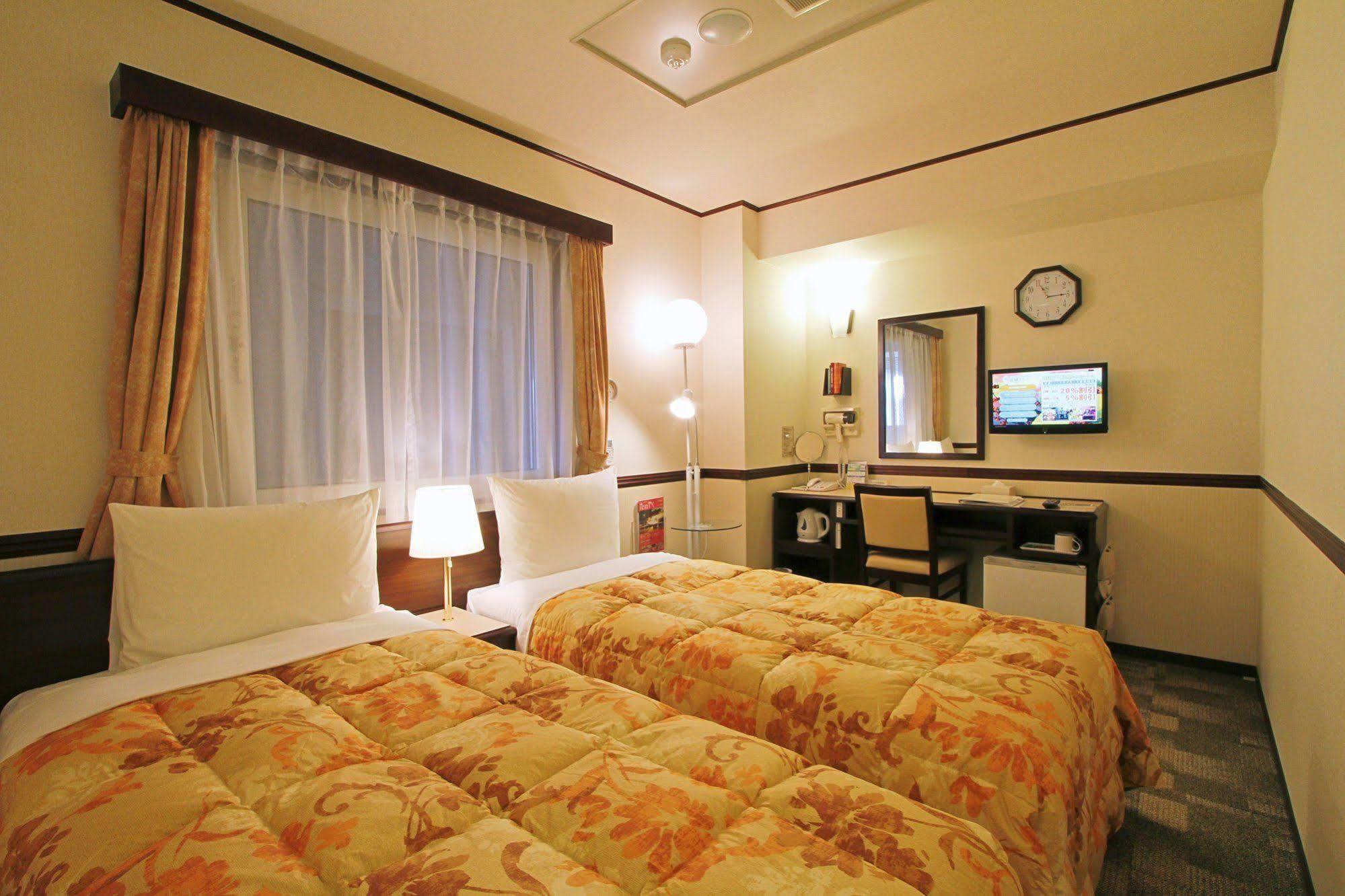 Toyoko Inn Utsunomiya Ekimae No 1 Exterior photo